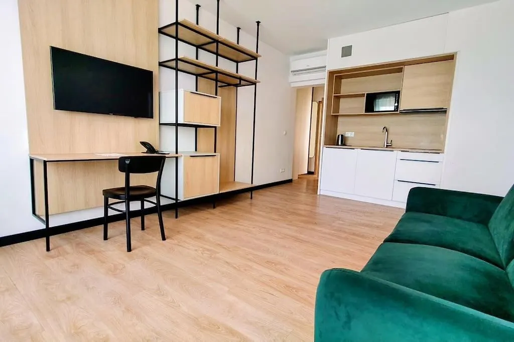 Apartmán Przy Pge Narodowym, Metro, Ac, Parking Varšava