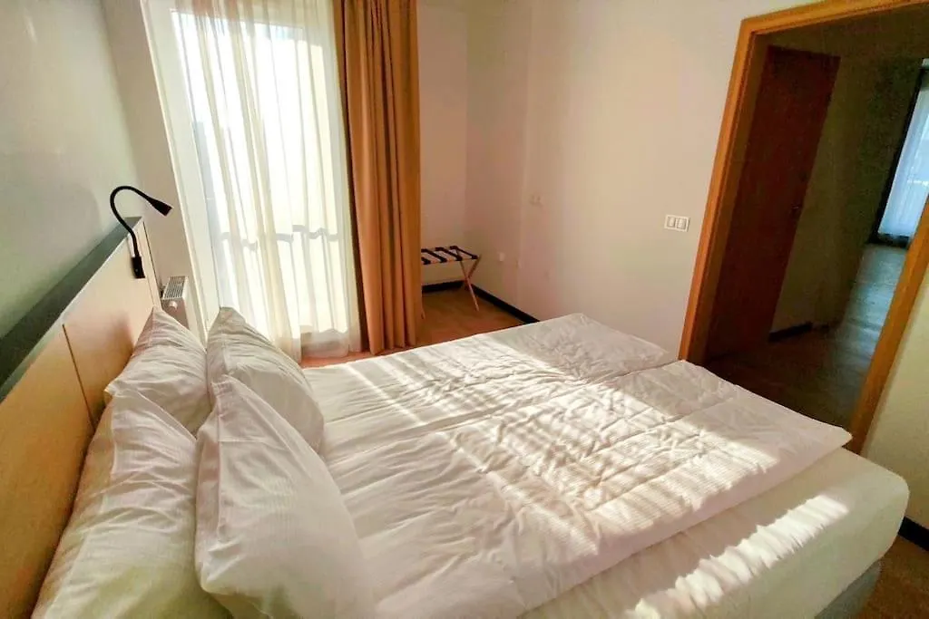 Apartmán Przy Pge Narodowym, Metro, Ac, Parking Varšava